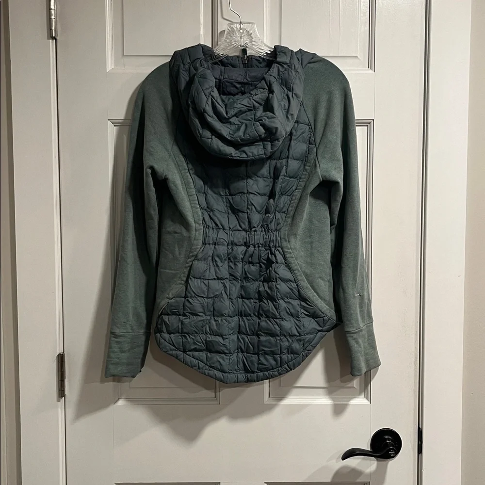 The North Face Thermoball Zip Up Jacket Size Small SEE DESCRIPTION - Picture 3 of 12